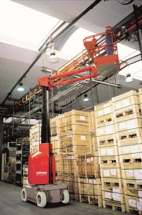 Mástiles verticales trabajos en altura en espacios reducidos
