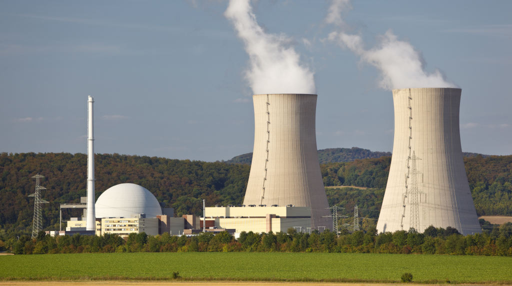 introducir maquinaria  en centrales nucleares